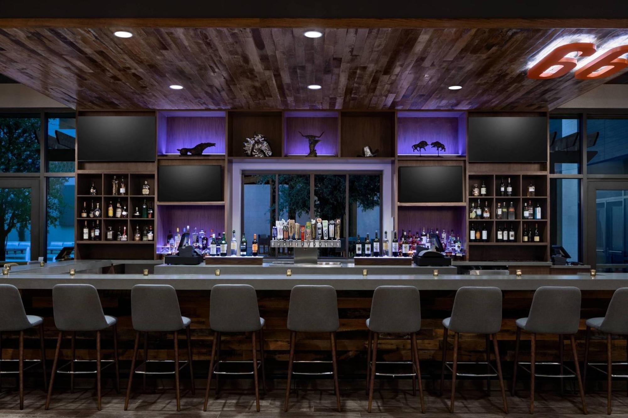 Marriott Dallas Allen Hotel & Convention Center Екстер'єр фото