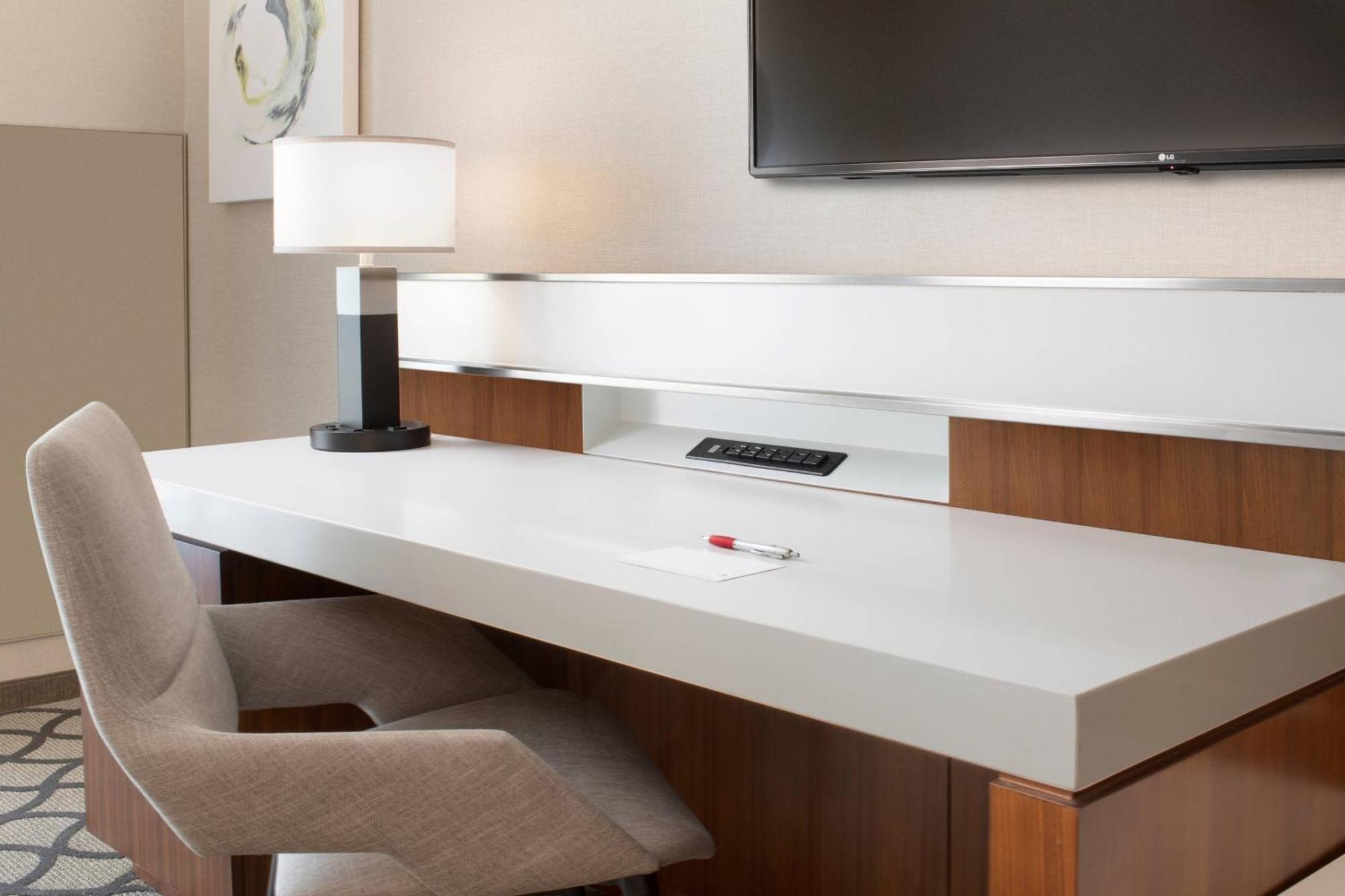 Marriott Dallas Allen Hotel & Convention Center Екстер'єр фото